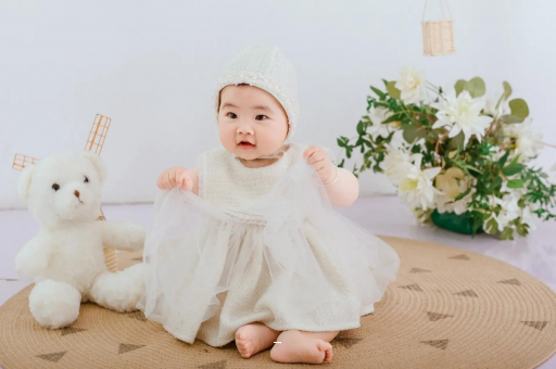新疆宝宝几个月抬头